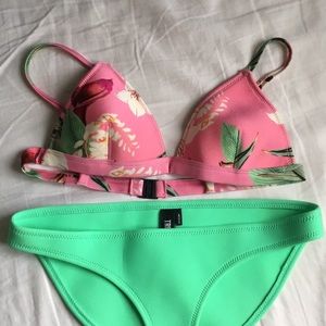 TRIANGL Bathing suit NWT